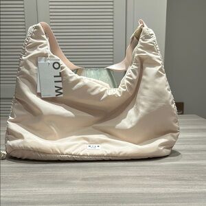 Wilo Elegant Cream Hobo Bag